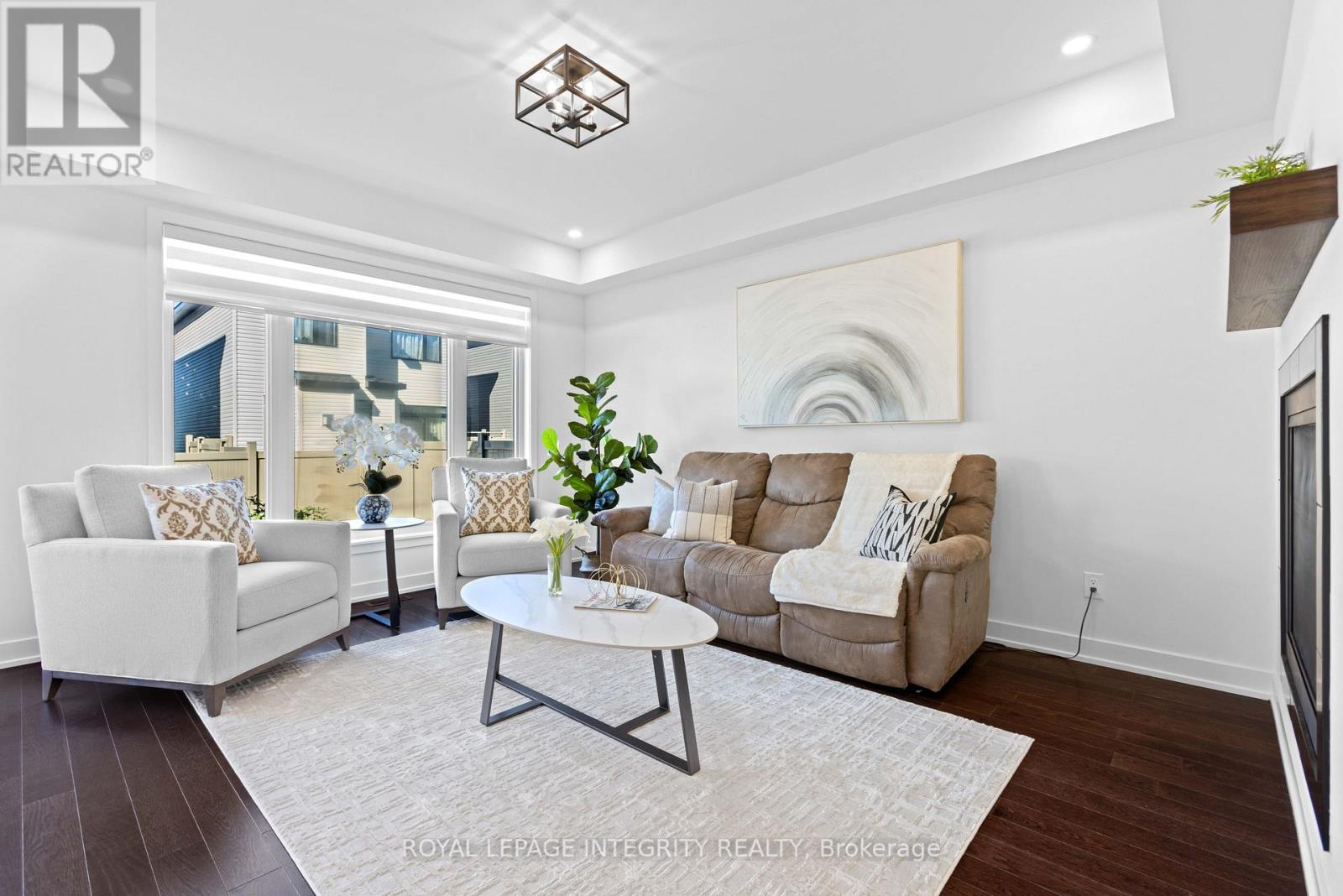 Photo 13 of 107 Heirloom Street, Ottawa ON