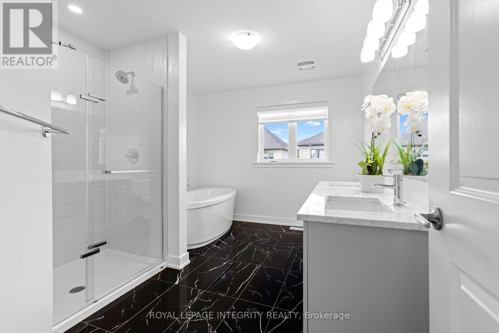 Photo 29 of 107 Heirloom Street, Ottawa ON