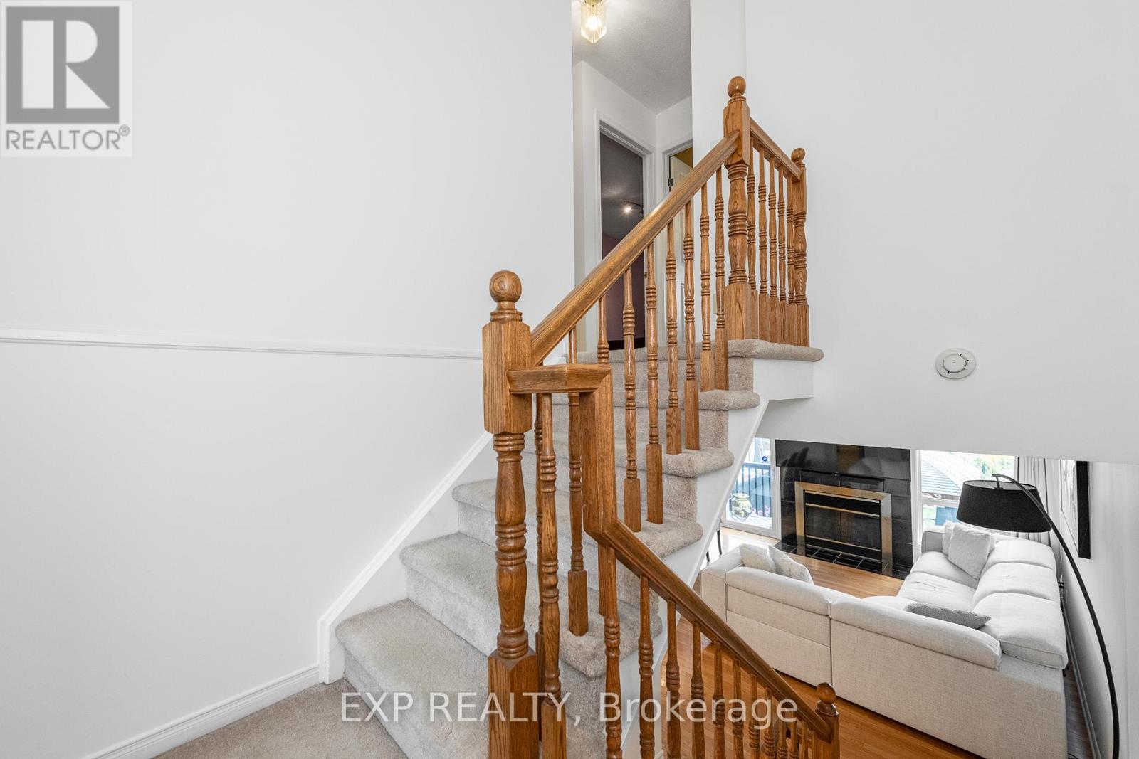 Photo 19 of 629 Brome Crescent, Ottawa ON