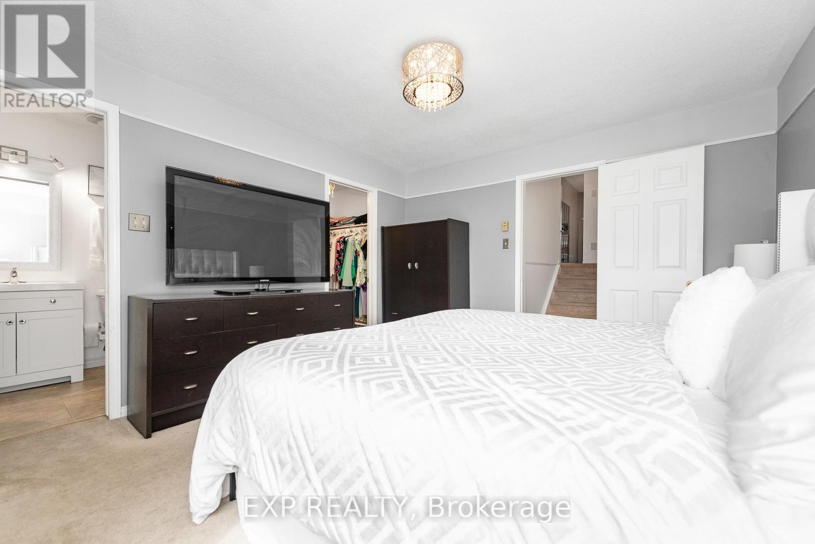 Photo 22 of 629 Brome Crescent, Ottawa ON