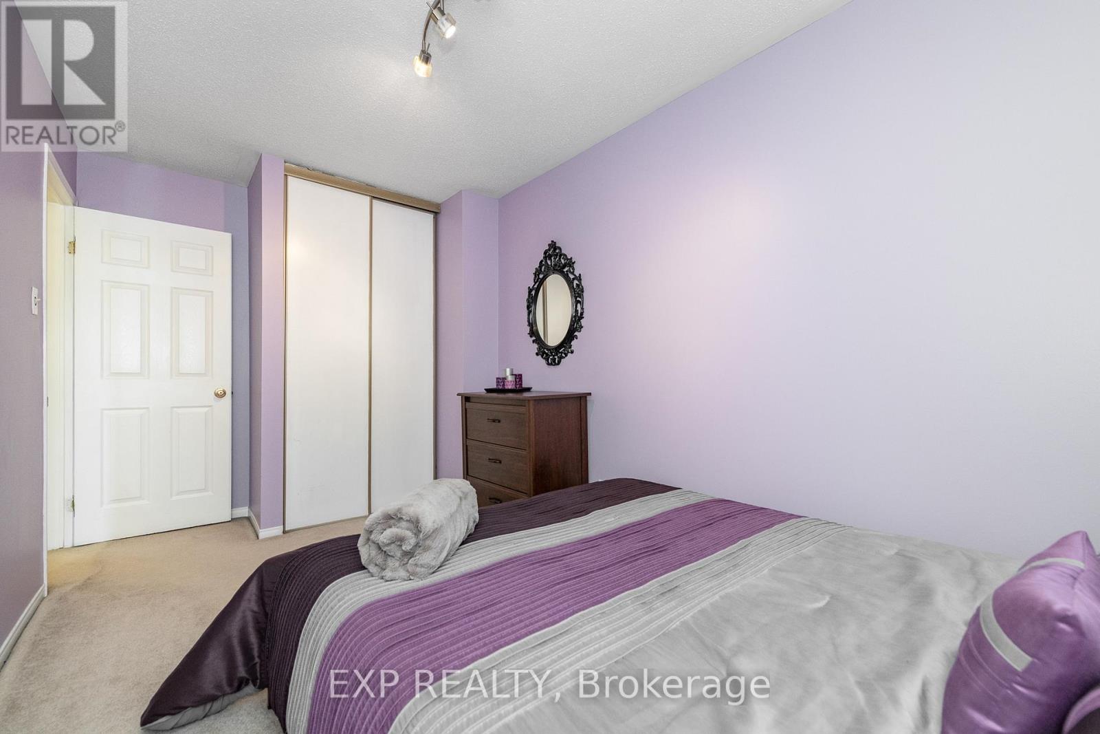 Photo 30 of 629 Brome Crescent, Ottawa ON