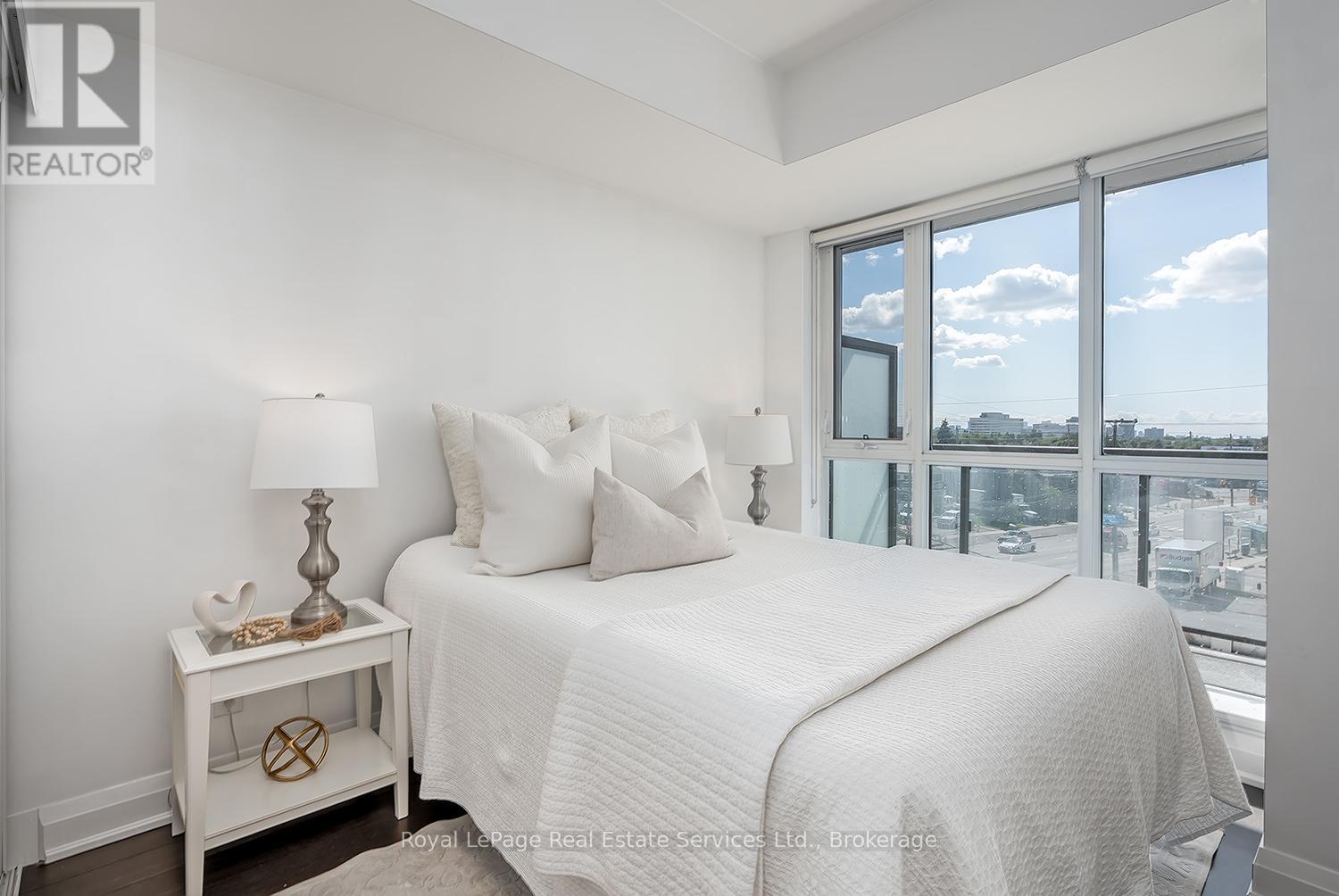 Photo 18 of 410 16 Mcadam Avenue, Toronto ON