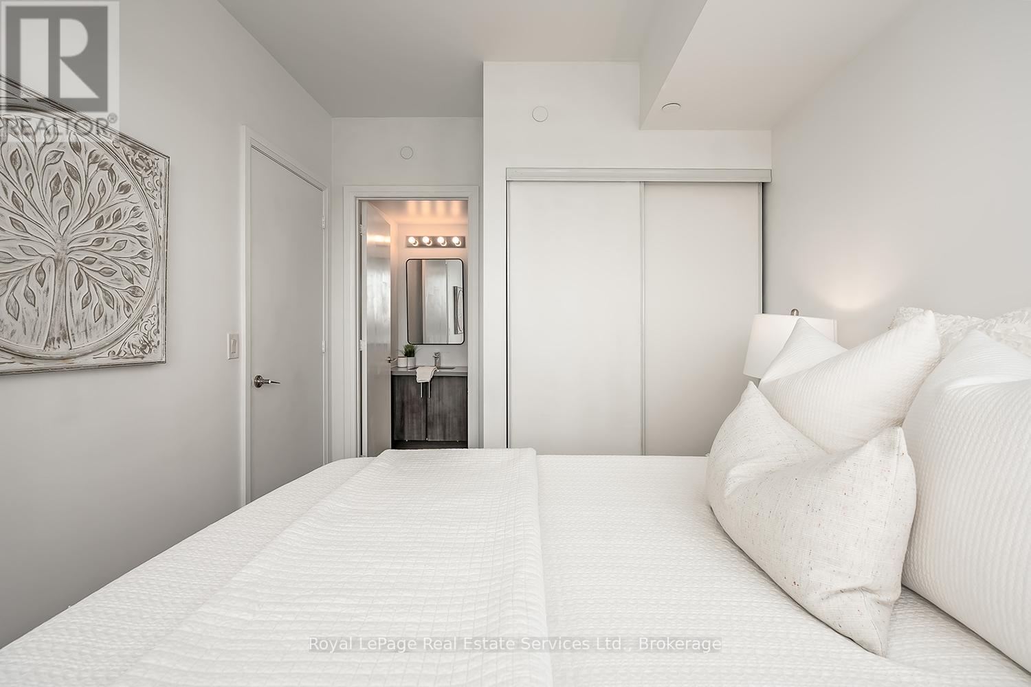 Photo 15 of 410 16 Mcadam Avenue, Toronto ON