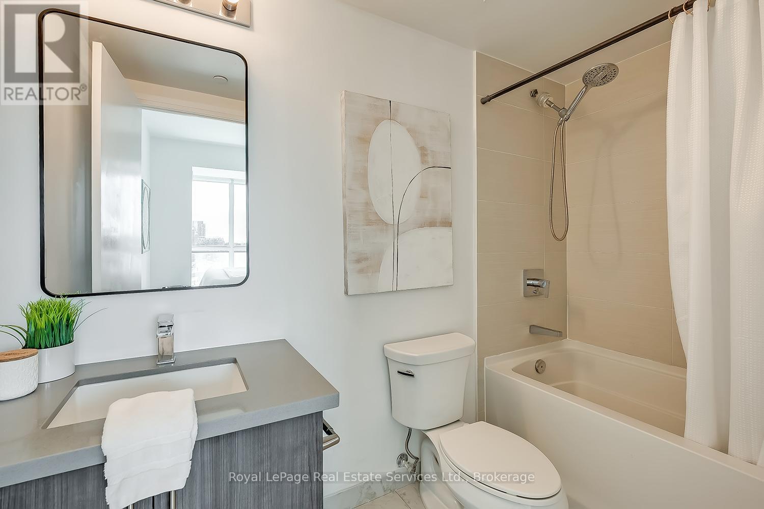 Photo 23 of 410 16 Mcadam Avenue, Toronto ON