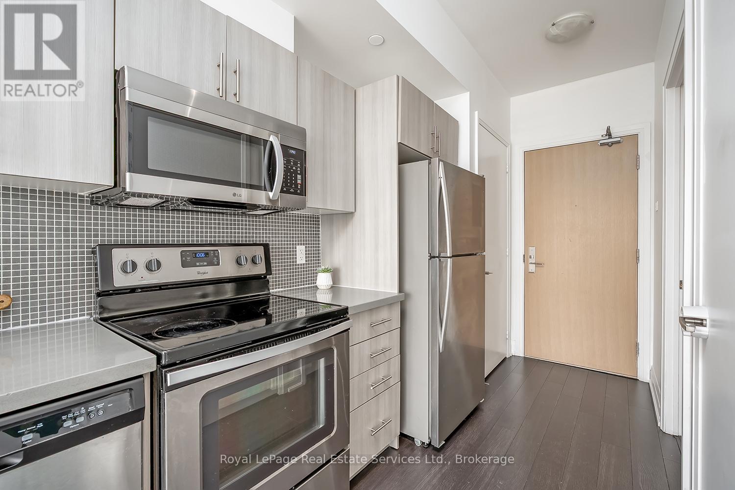 Photo 7 of 410 16 Mcadam Avenue, Toronto ON