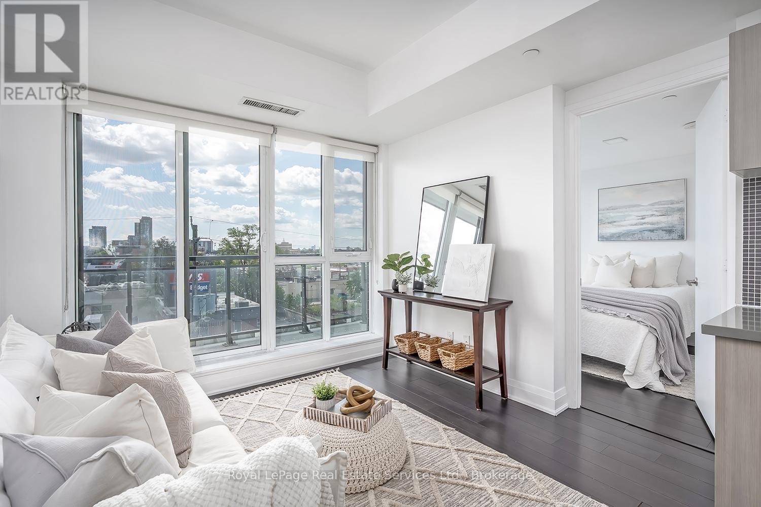 Photo 11 of 410 16 Mcadam Avenue, Toronto ON