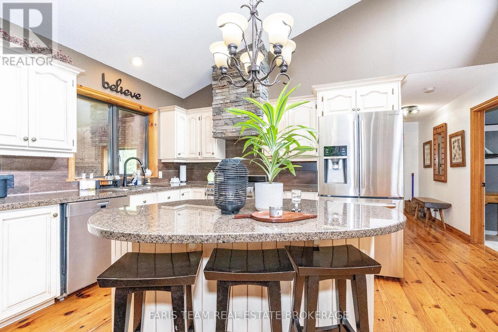 Photo 7 of 206 Bonneville Road, Georgian Bay ON