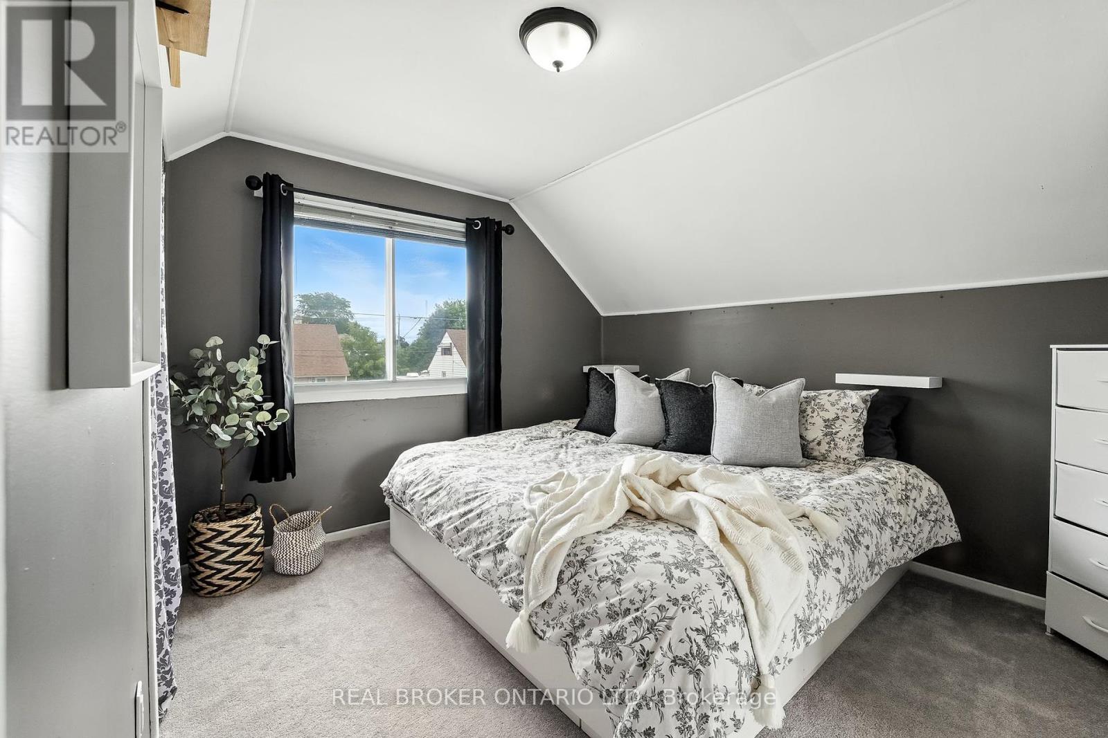 Photo 8 of 459 Rose Avenue, Peterborough ON