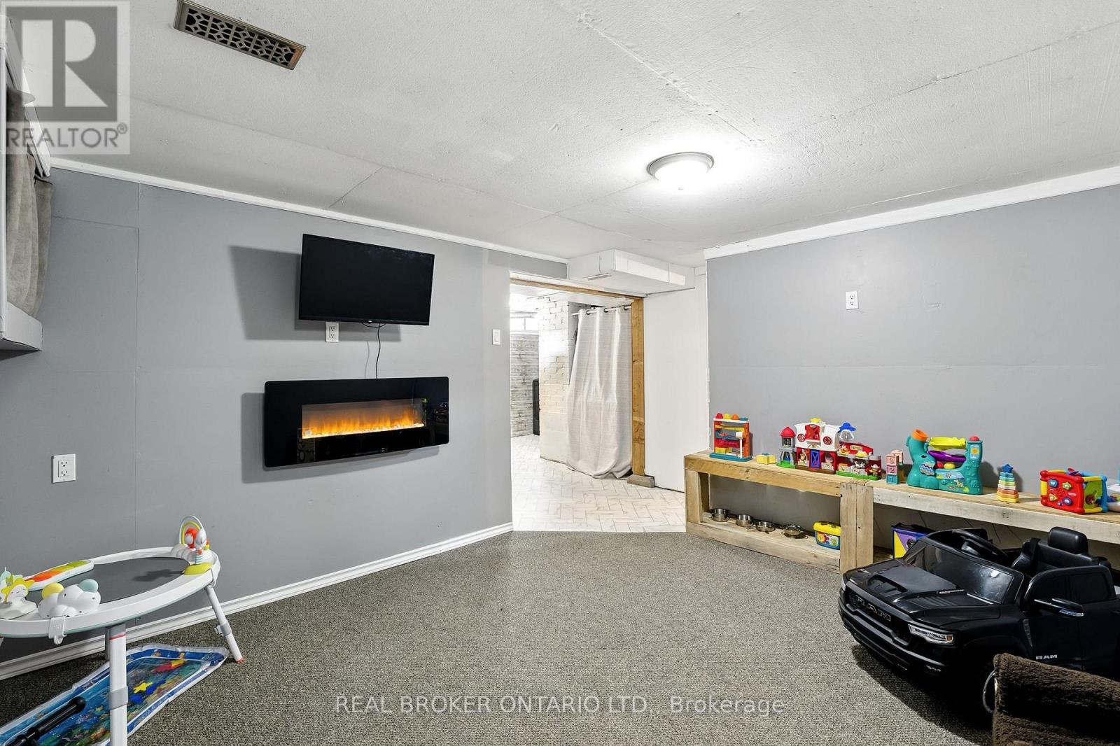 Photo 20 of 459 Rose Avenue, Peterborough ON
