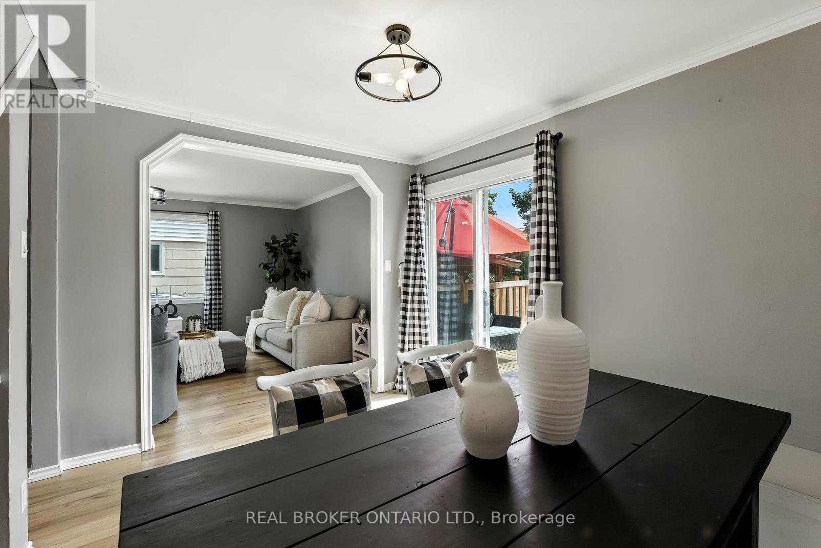 Photo 4 of 459 Rose Avenue, Peterborough ON