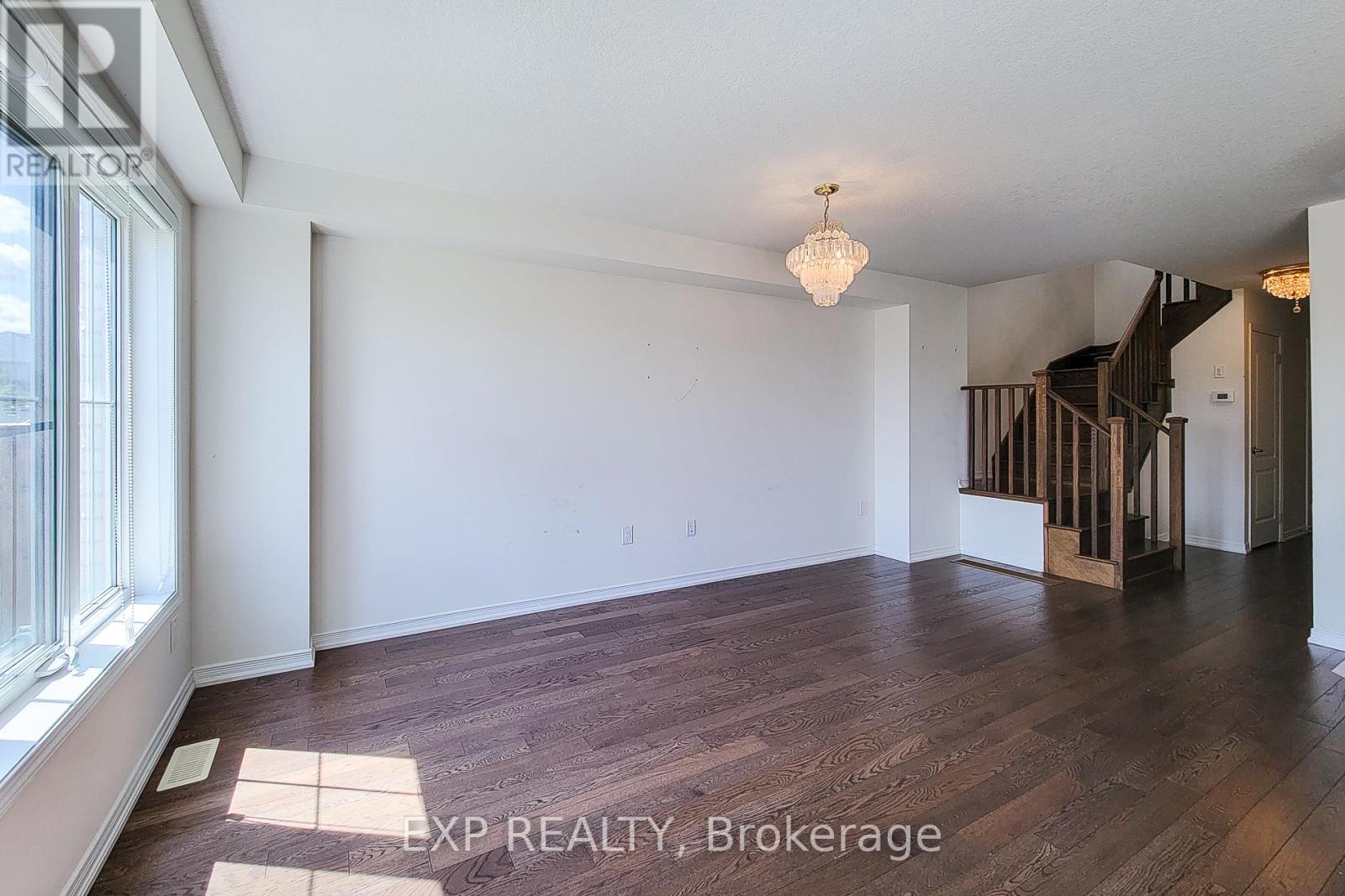 Photo 10 of 45 Cooke Avenue, Brantford ON