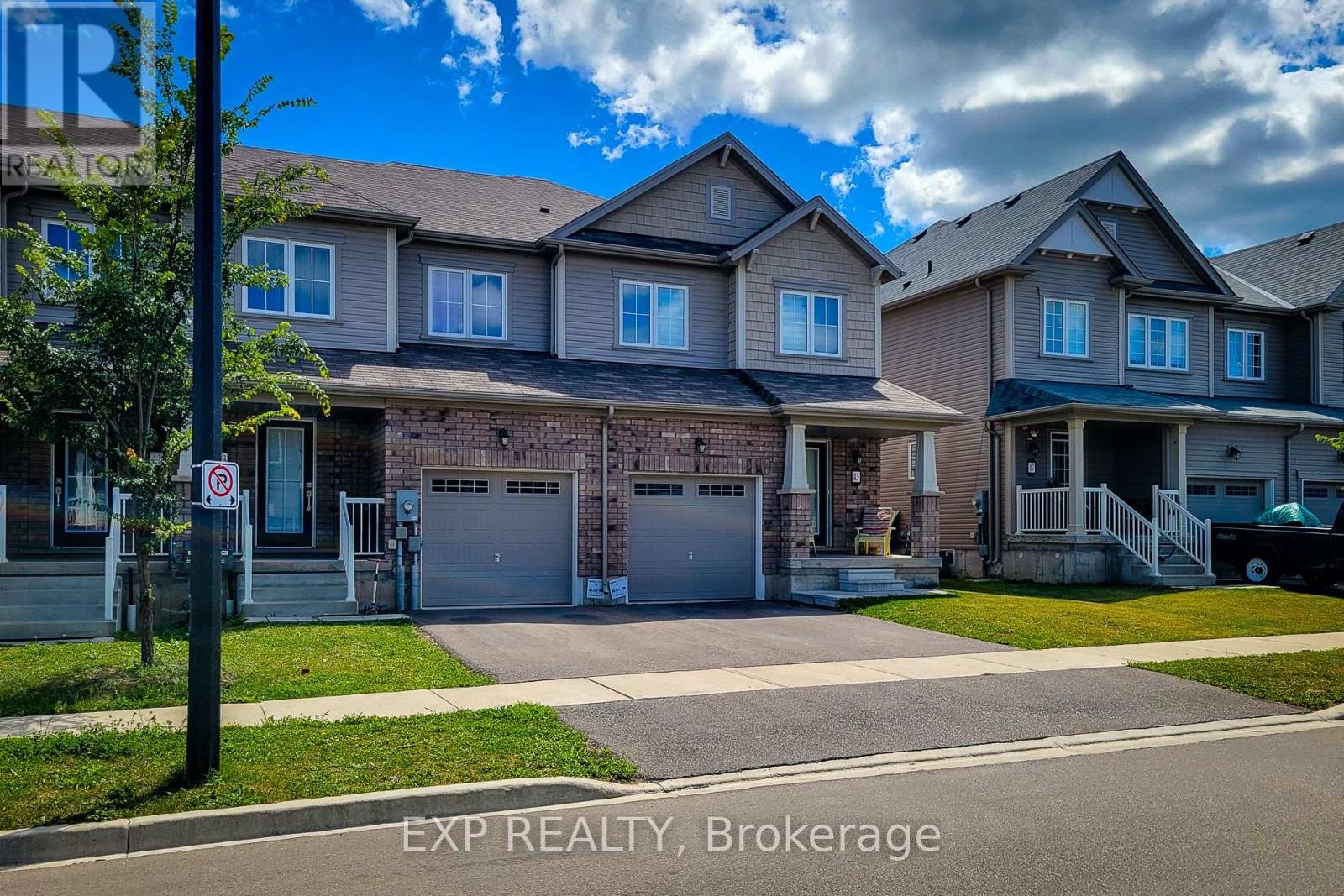 Photo 2 of 45 Cooke Avenue, Brantford ON