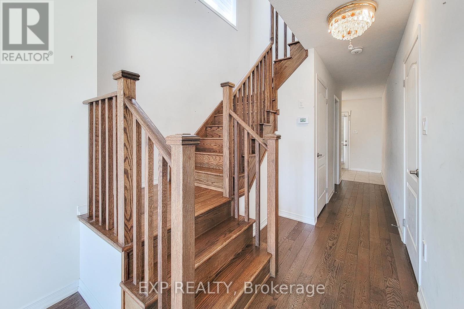 Photo 21 of 45 Cooke Avenue, Brantford ON