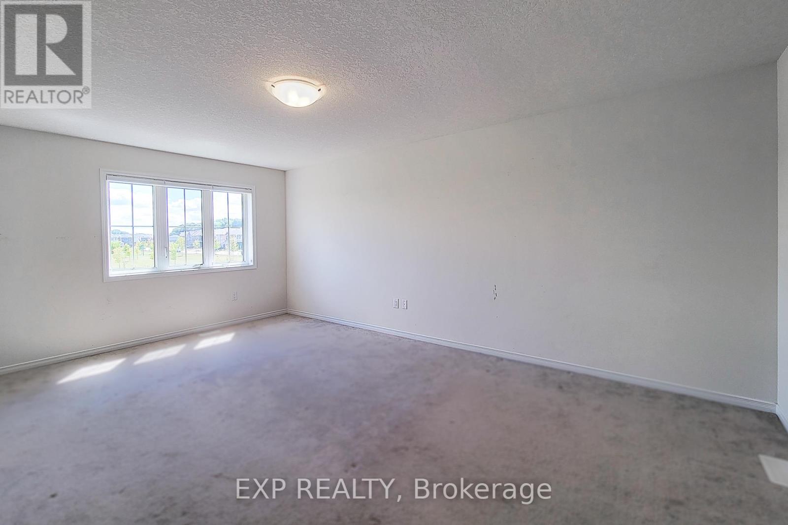 Photo 23 of 45 Cooke Avenue, Brantford ON