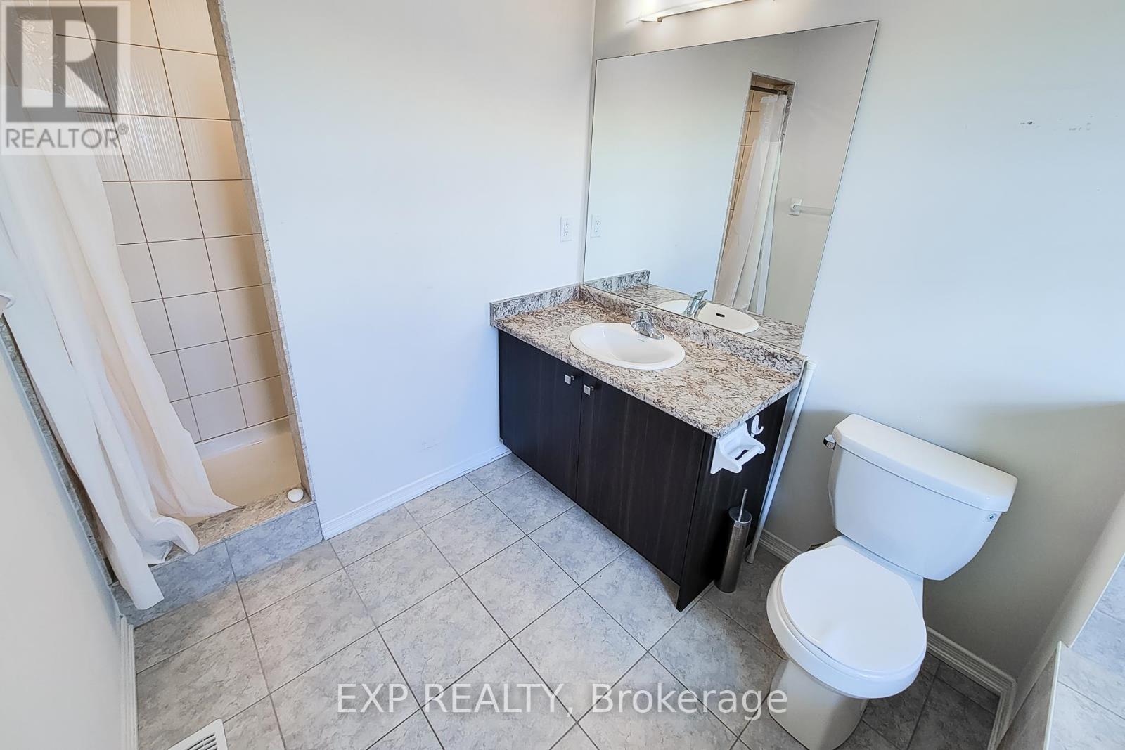 Photo 28 of 45 Cooke Avenue, Brantford ON