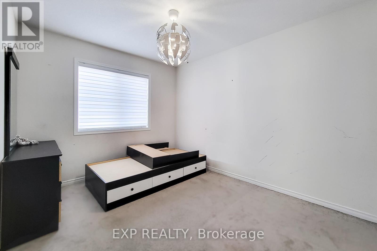 Photo 31 of 45 Cooke Avenue, Brantford ON