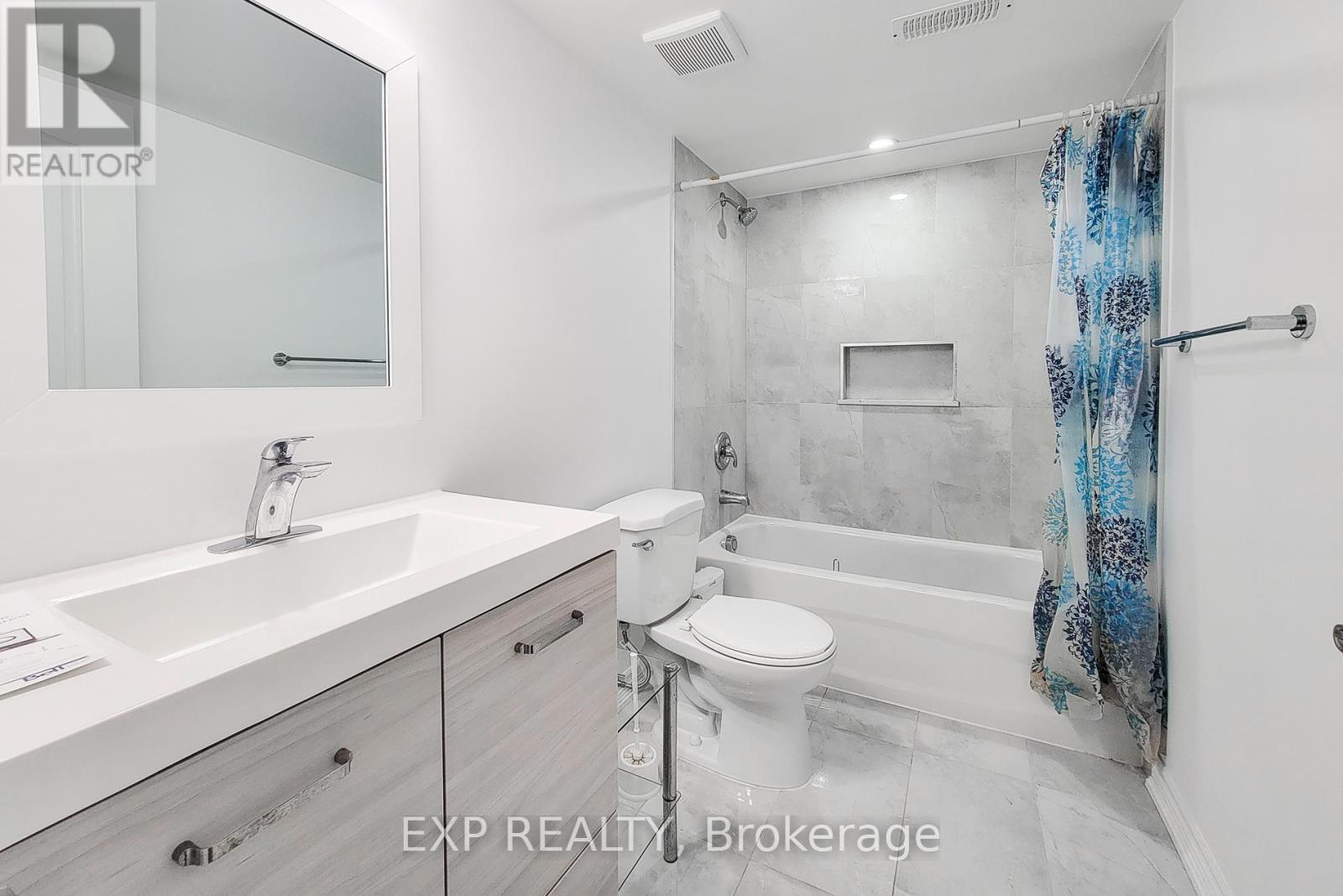 Photo 38 of 45 Cooke Avenue, Brantford ON