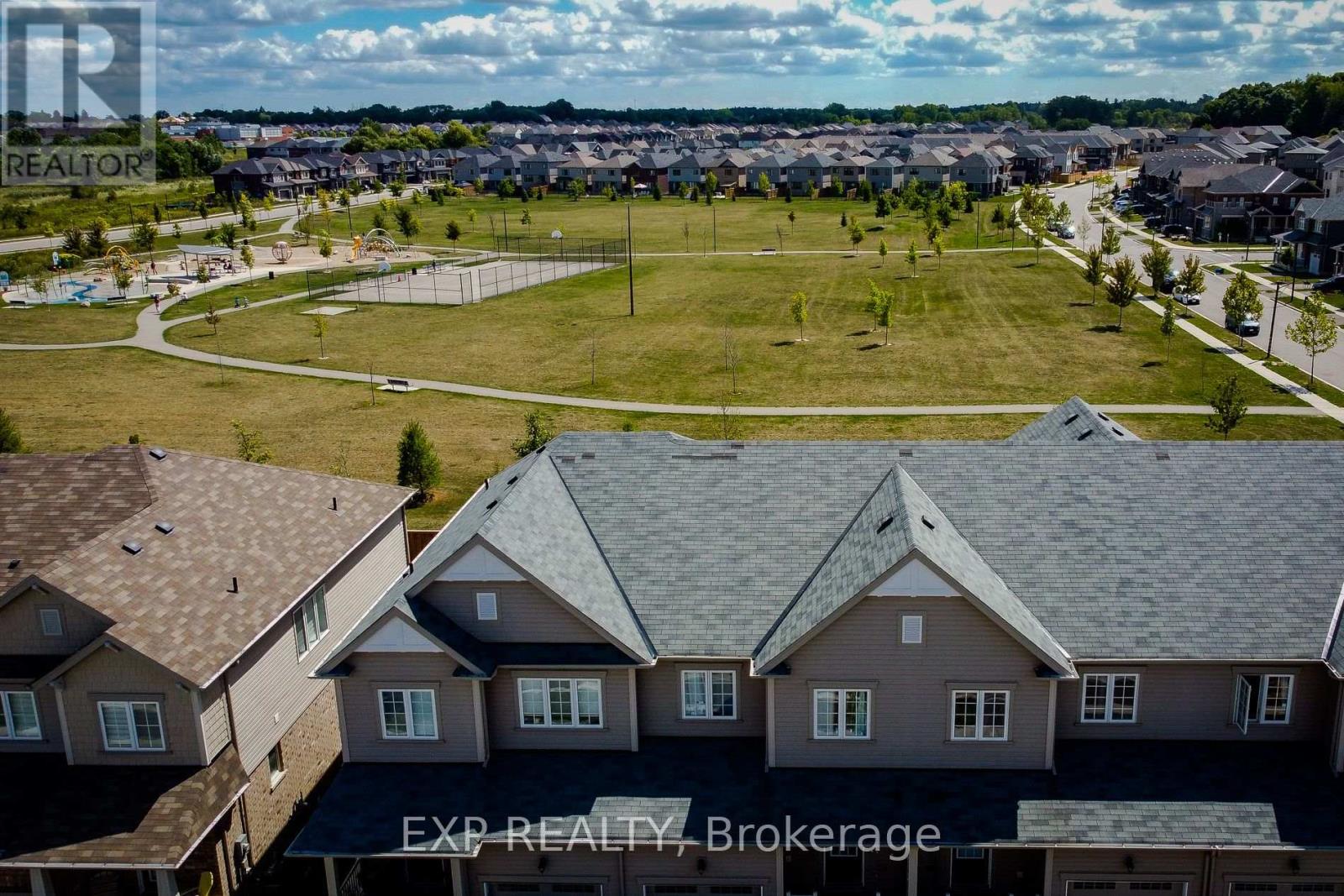 Photo 4 of 45 Cooke Avenue, Brantford ON
