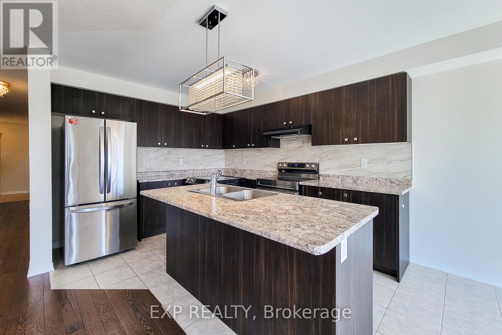 Photo 7 of 45 Cooke Avenue, Brantford ON