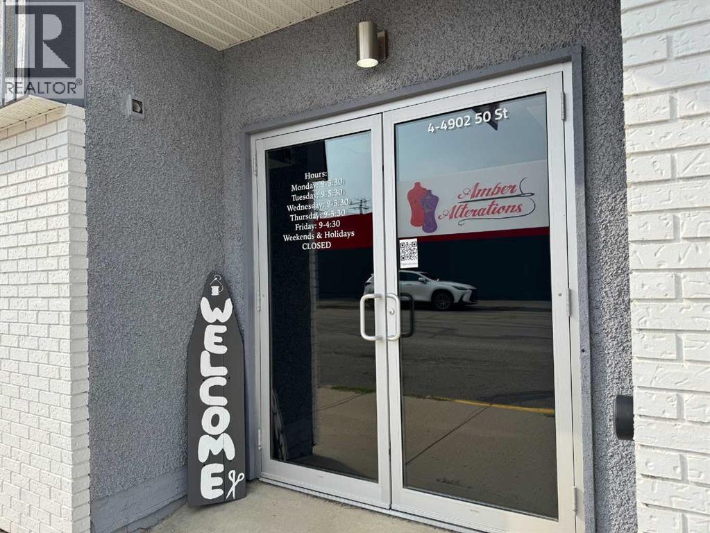 Photo 15 of 4 4902 50 Street, Ponoka AB
