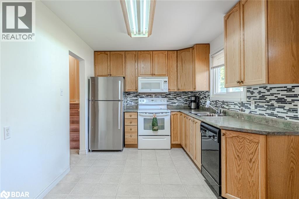 Photo 5 of 223 Phillips Street, Barrie ON