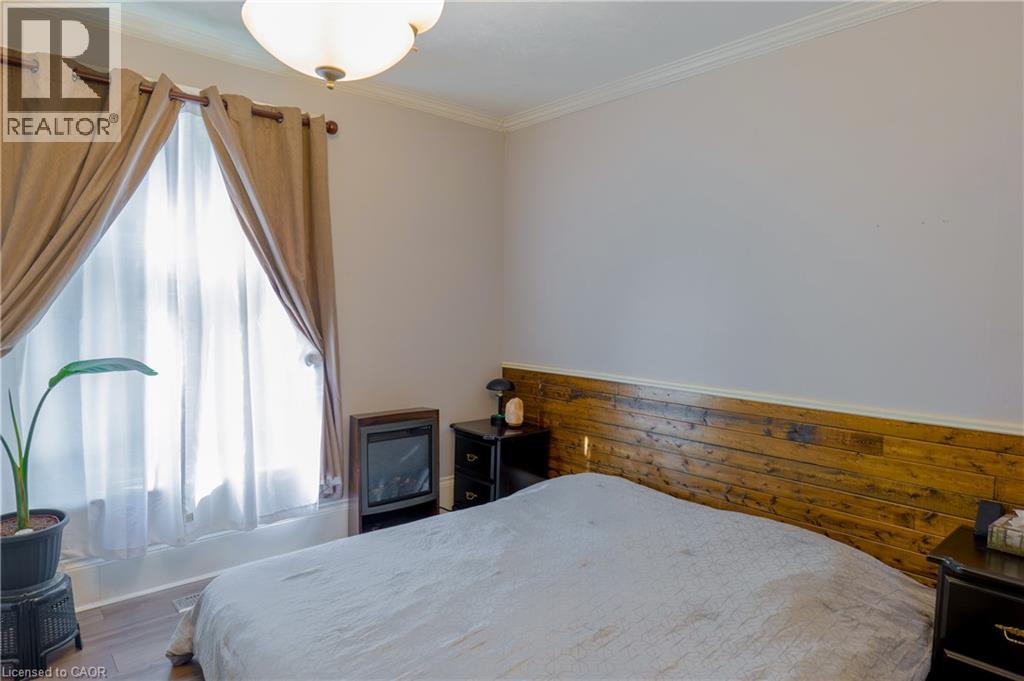 Photo 12 of 148 East Avenue Unit 1, Brantford ON