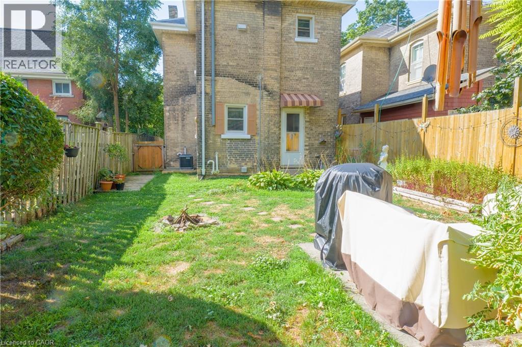 Photo 1 of 148 East Avenue Unit 1, Brantford ON