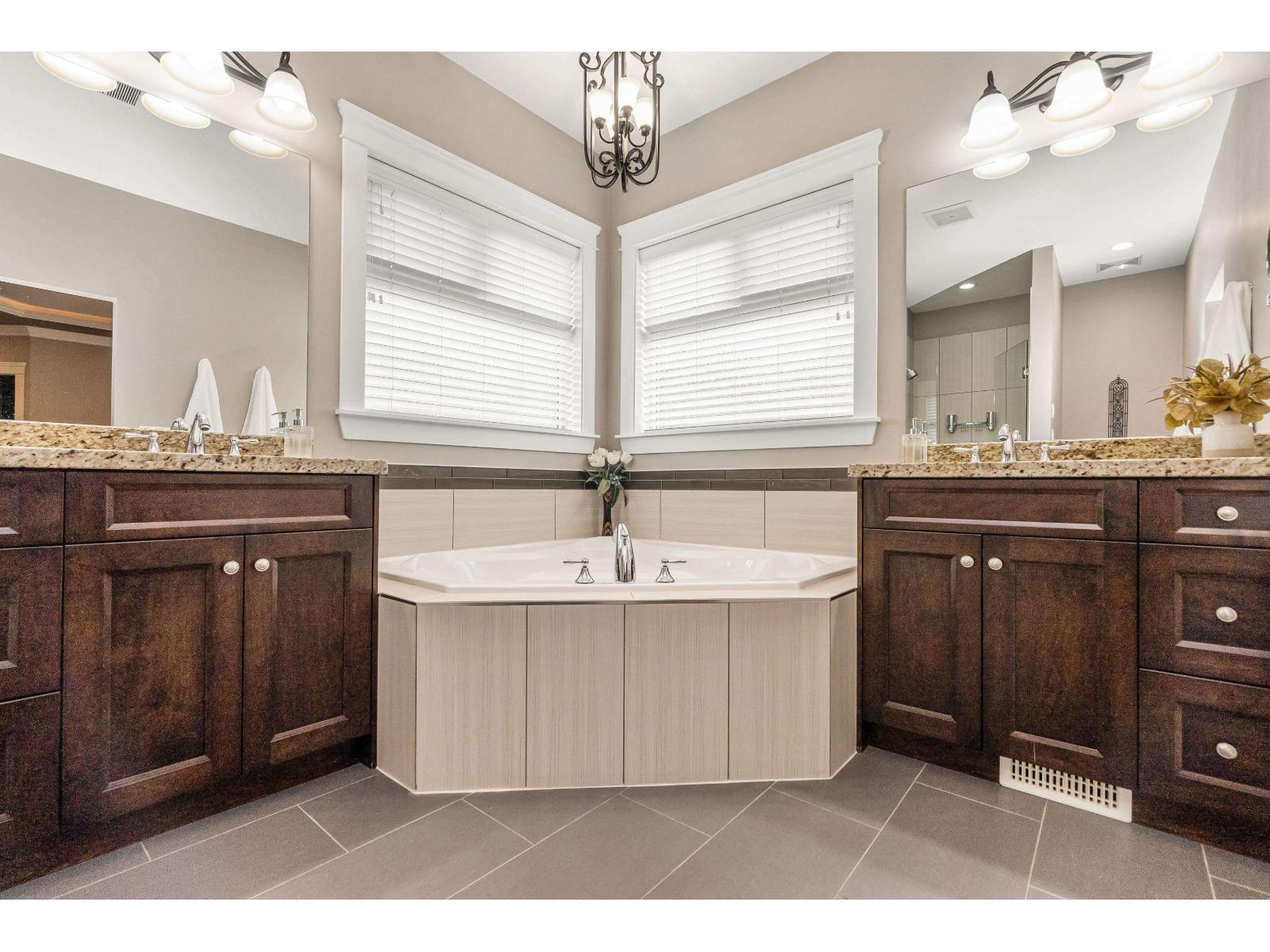 Photo 18 of 5214 219 A Street, Langley BC