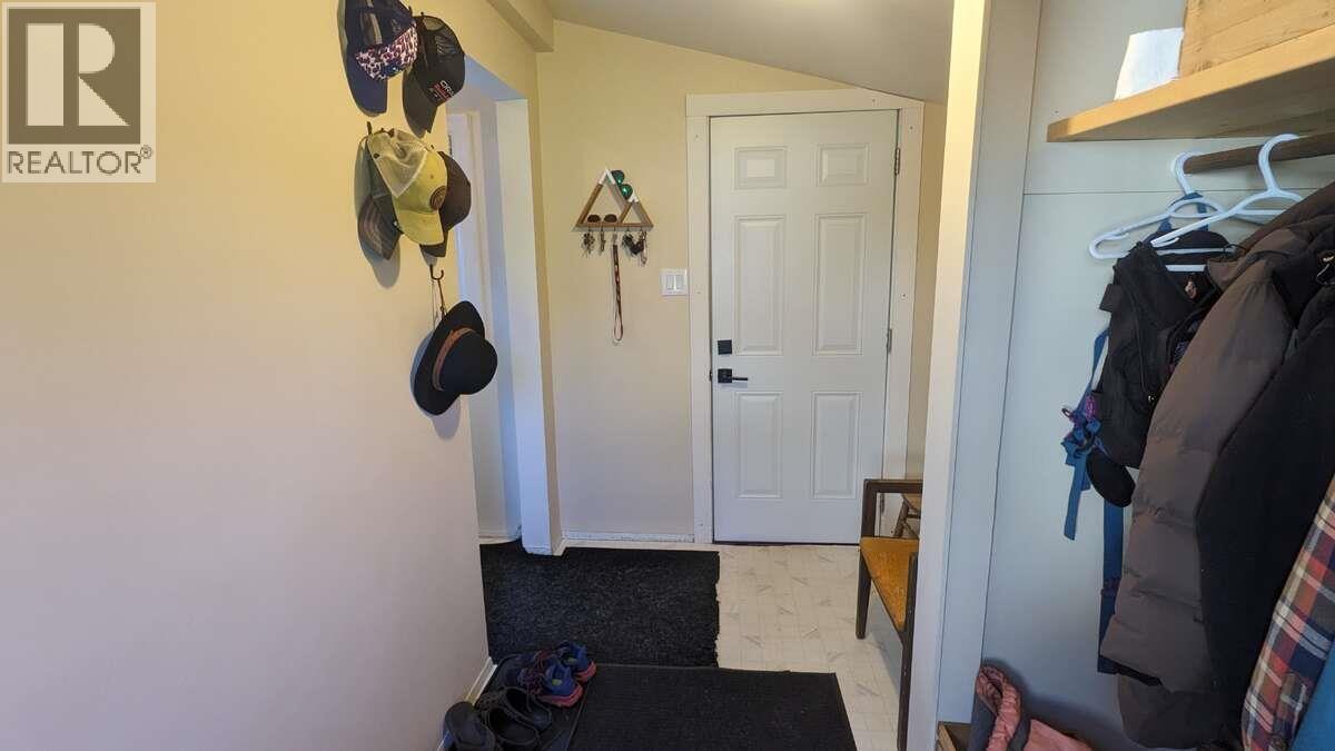 3303 THOMAS STREET, Terrace