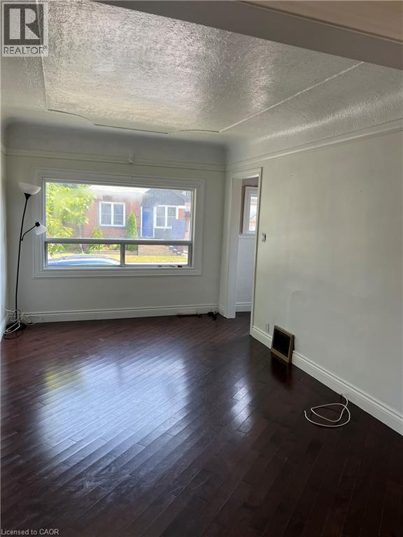 Photo 20 of 153 Fairfield Avenue, Hamilton ON