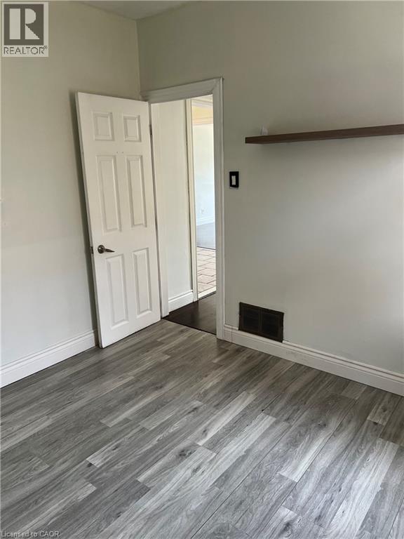 Photo 4 of 153 Fairfield Avenue, Hamilton ON