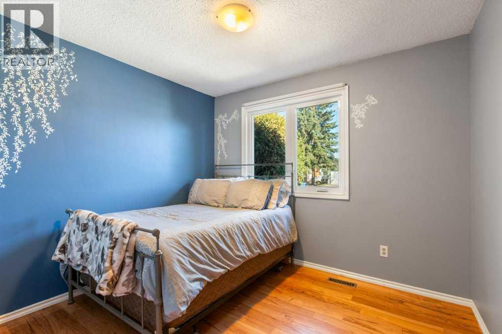 Photo 12 of 1417 Mccrimmon Drive, Carstairs AB