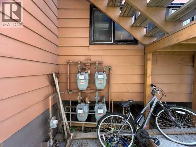 Photo 6 of 106 26 Avenue Nw, Calgary AB