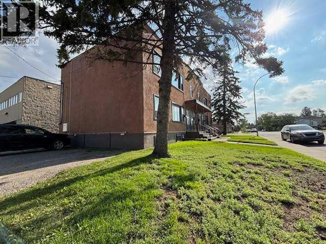 Photo 7 of 106 26 Avenue Nw, Calgary AB