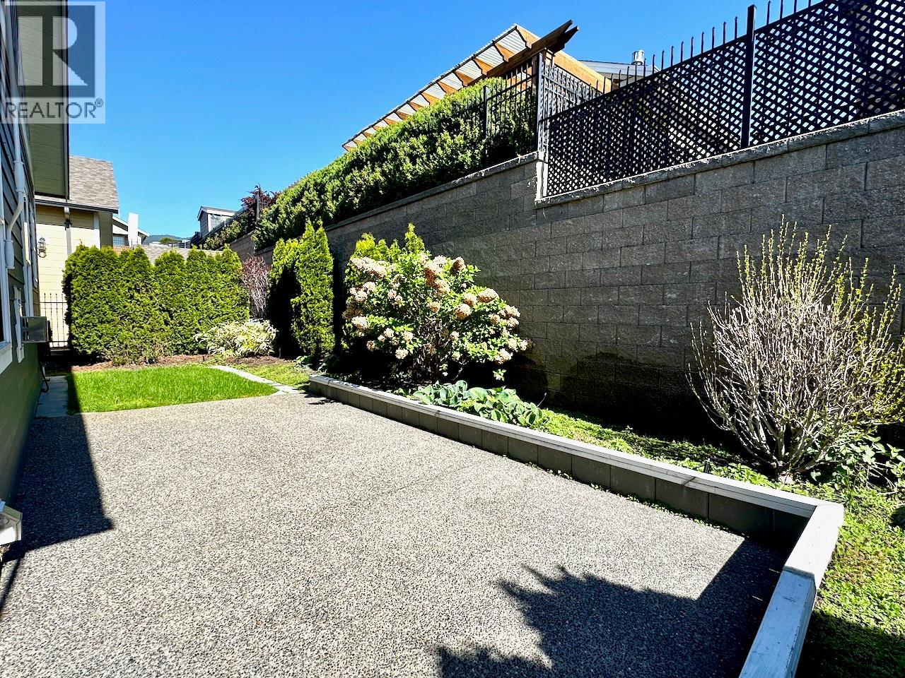 2097 ACORN CRESCENT - 5