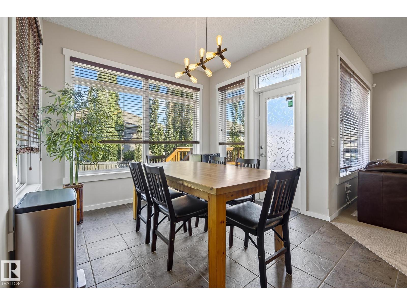 Photo 33 of 1026 Mckinney Gr Nw, Edmonton AB