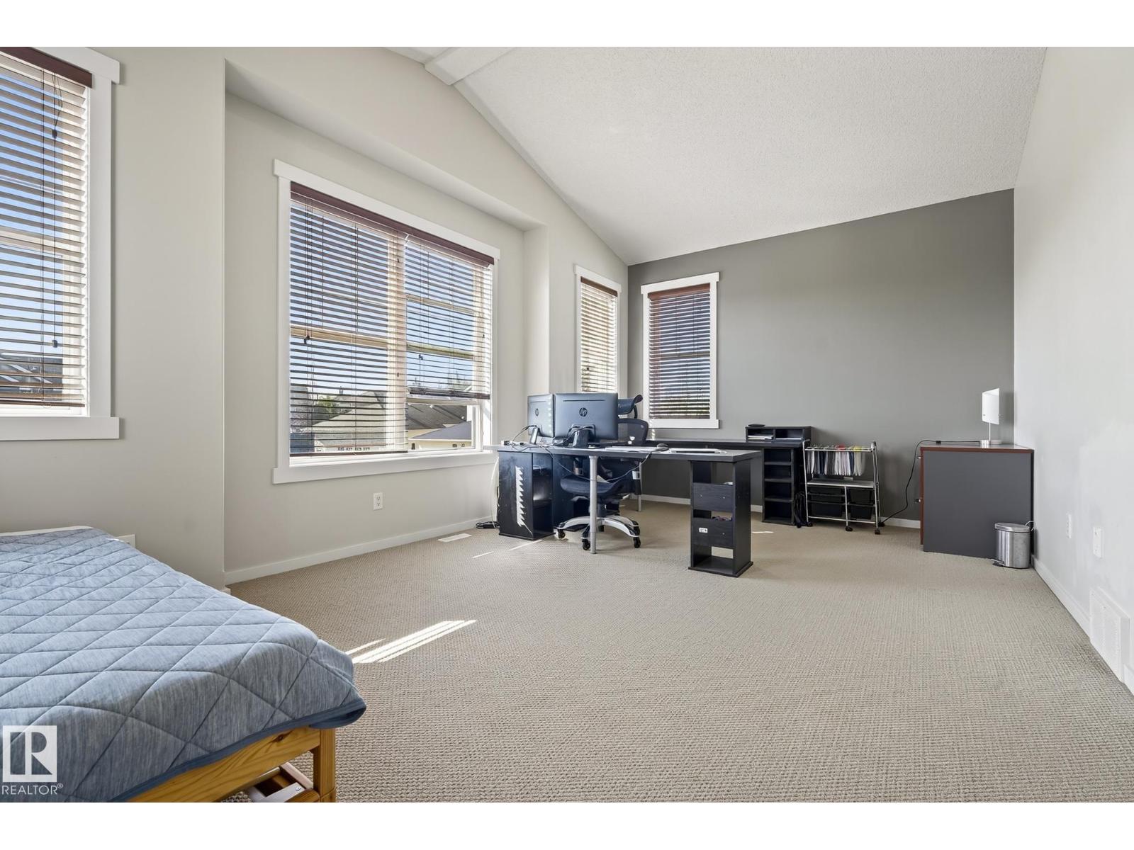 Photo 1 of 1026 Mckinney Gr Nw, Edmonton AB