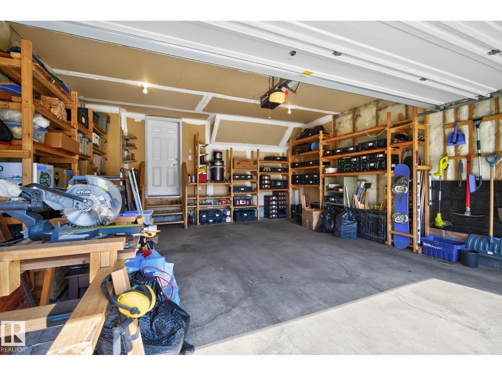 Photo 20 of 1026 Mckinney Gr Nw, Edmonton AB