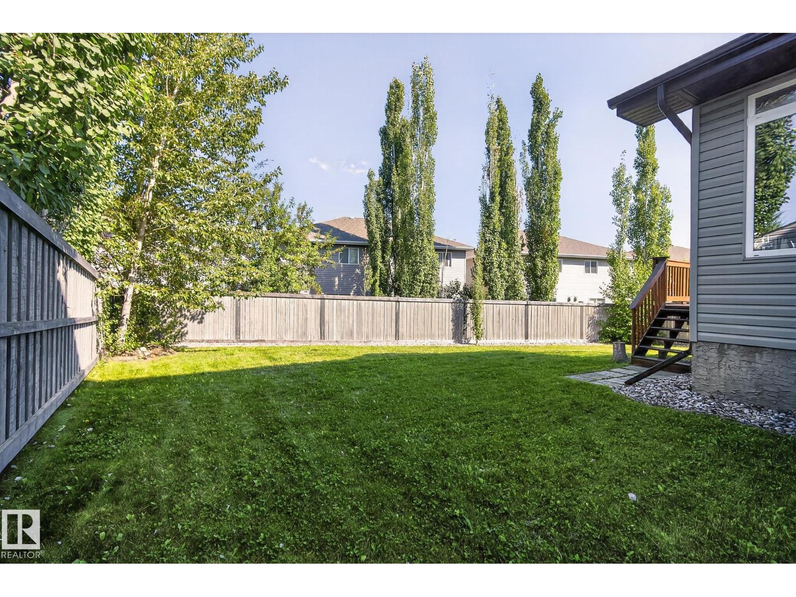 Photo 37 of 1026 Mckinney Gr Nw, Edmonton AB