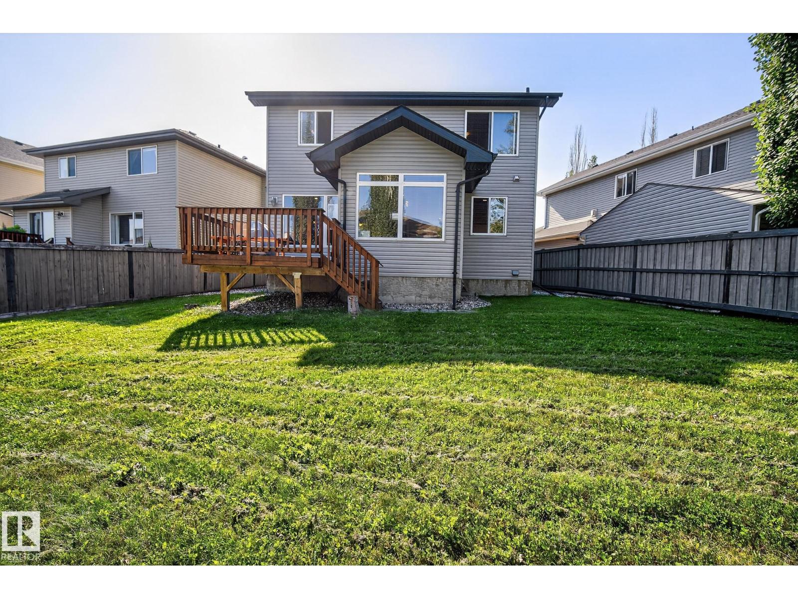 Photo 21 of 1026 Mckinney Gr Nw, Edmonton AB