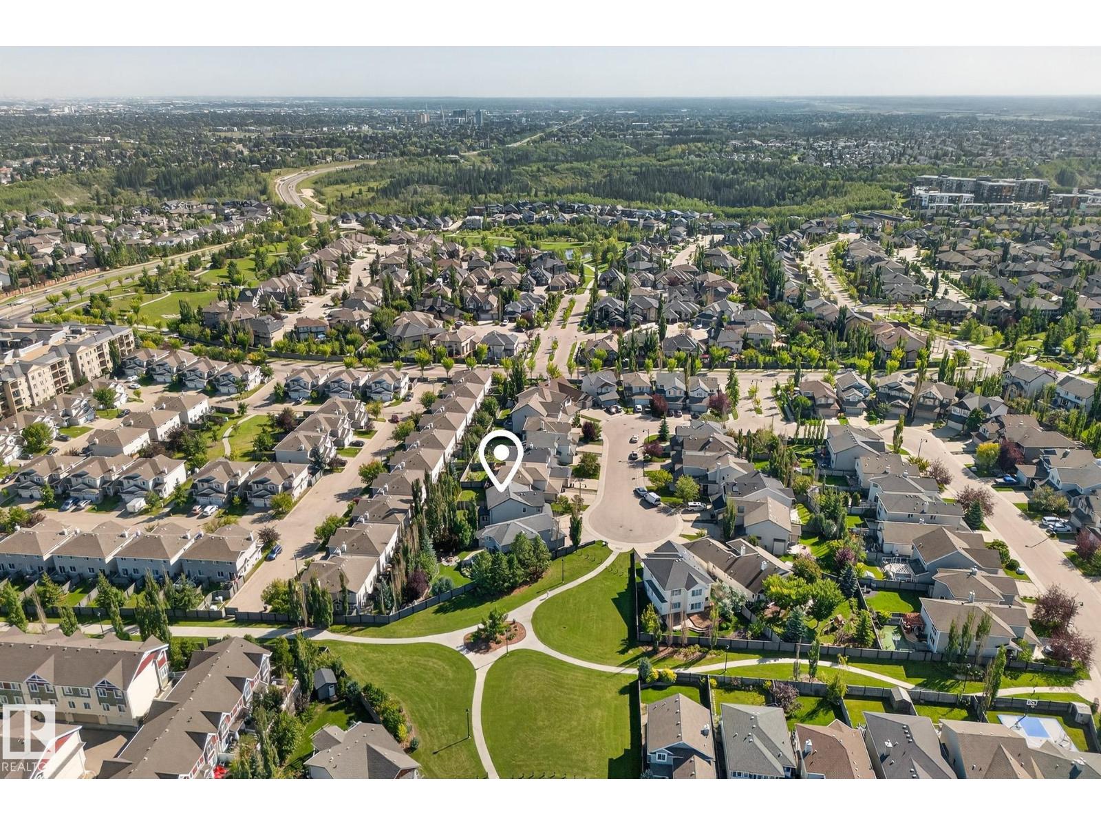 Photo 7 of 1026 Mckinney Gr Nw, Edmonton AB