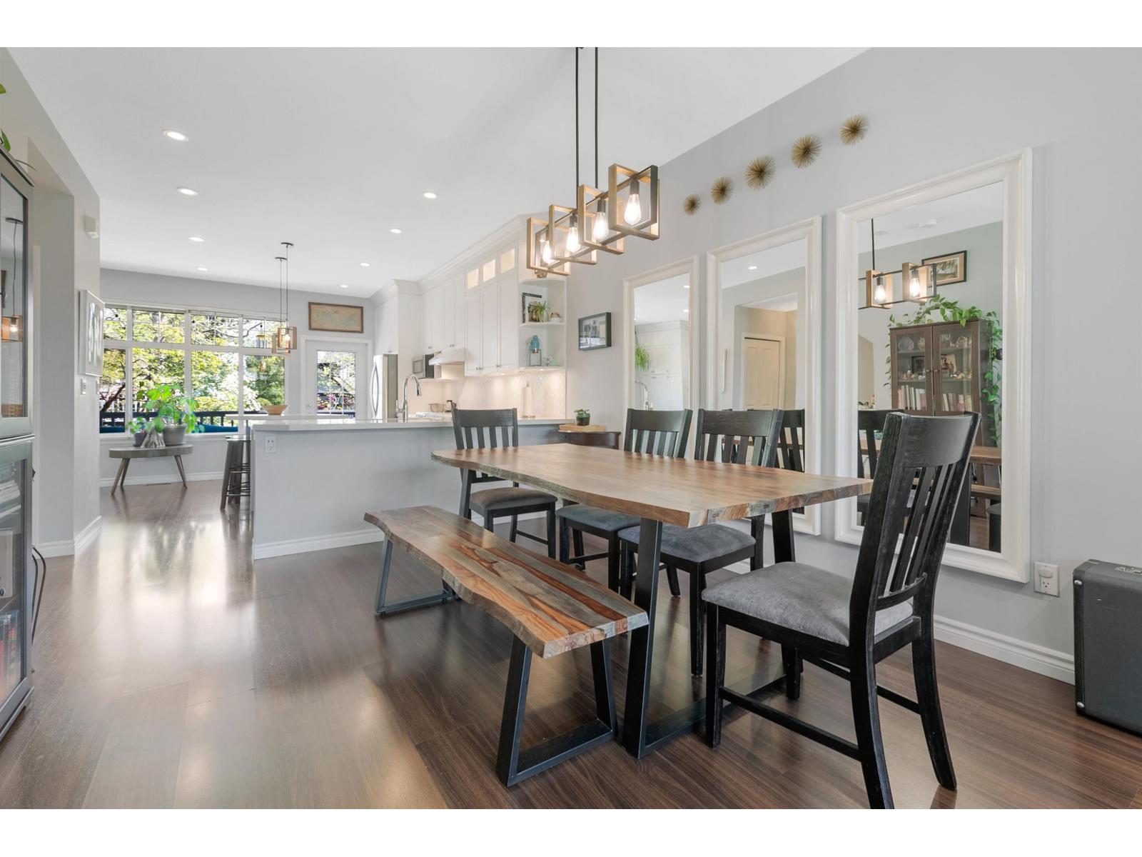 Photo 9 of 41 18839 69 Avenue, Surrey BC