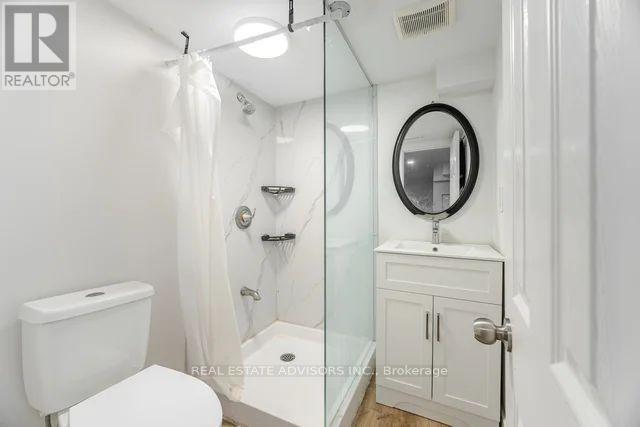 Photo 18 of 4 Parkend Avenue, Brampton ON