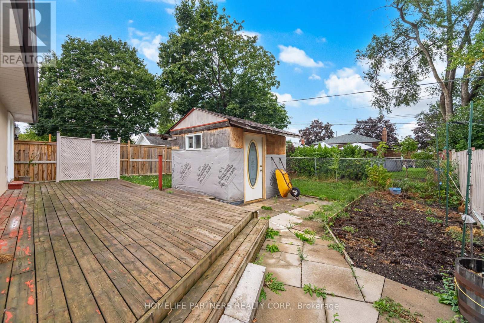 Photo 20 of 54 Fordwich Crescent, Toronto ON