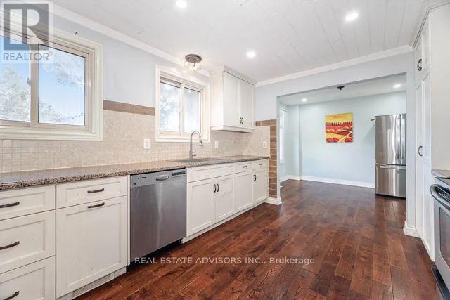 Photo 25 of 4 Parkend Avenue, Brampton ON