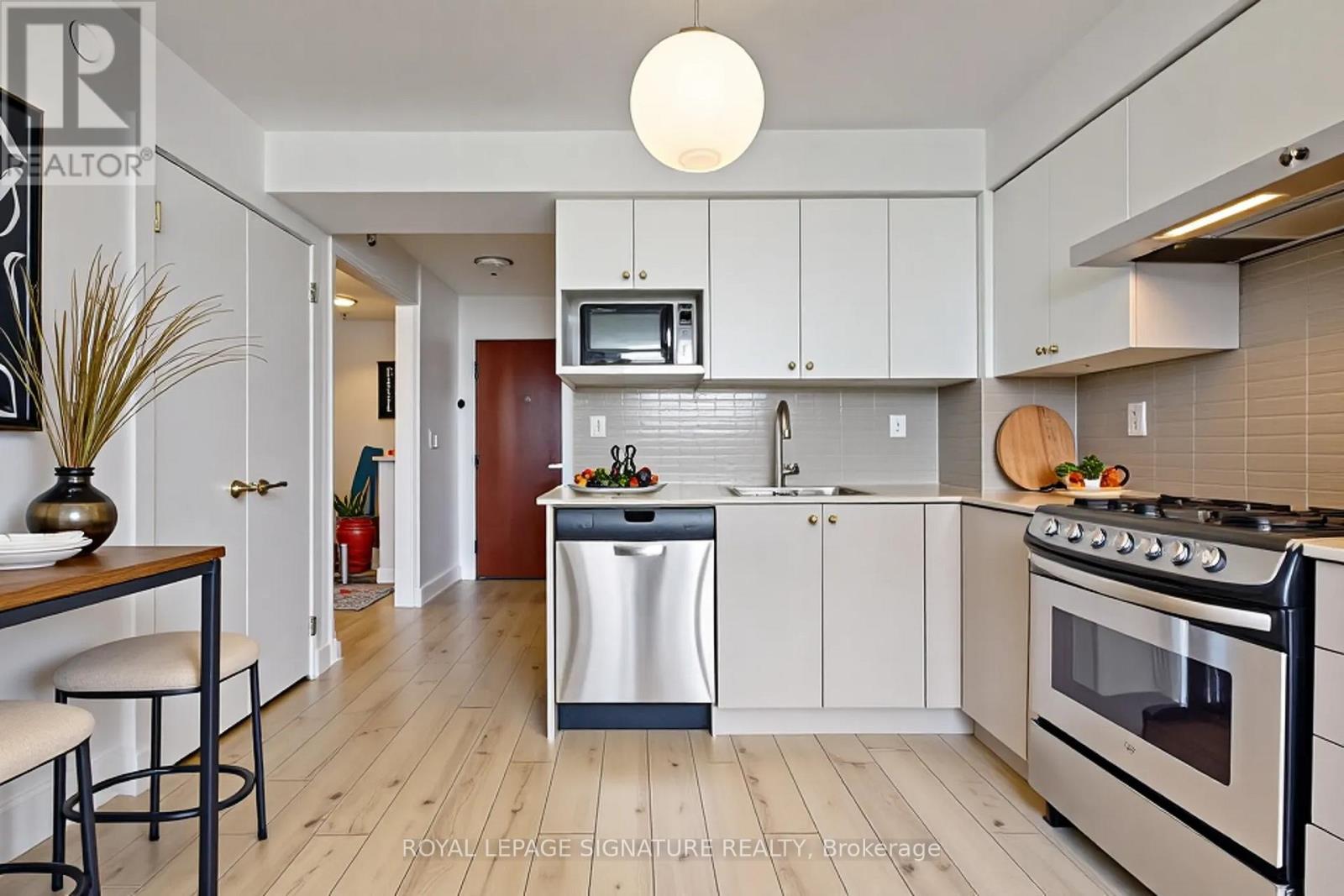 Photo 23 of 1409 160 Flemington Road, Toronto ON