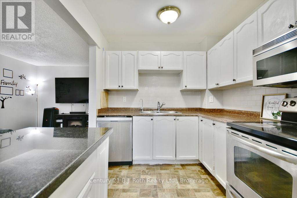 Photo 11 of 7 441 Barrie Road, Orillia ON