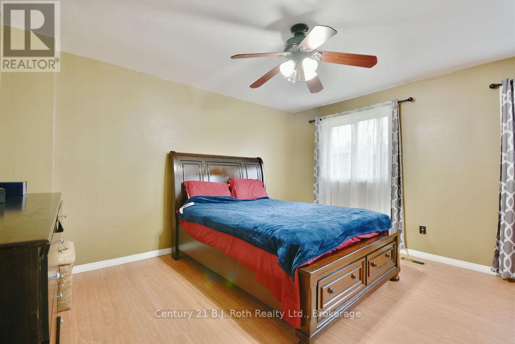 Photo 5 of 7 441 Barrie Road, Orillia ON