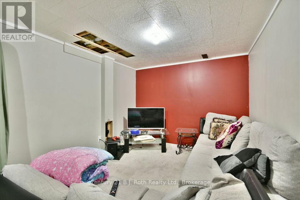 Photo 33 of 7 441 Barrie Road, Orillia ON