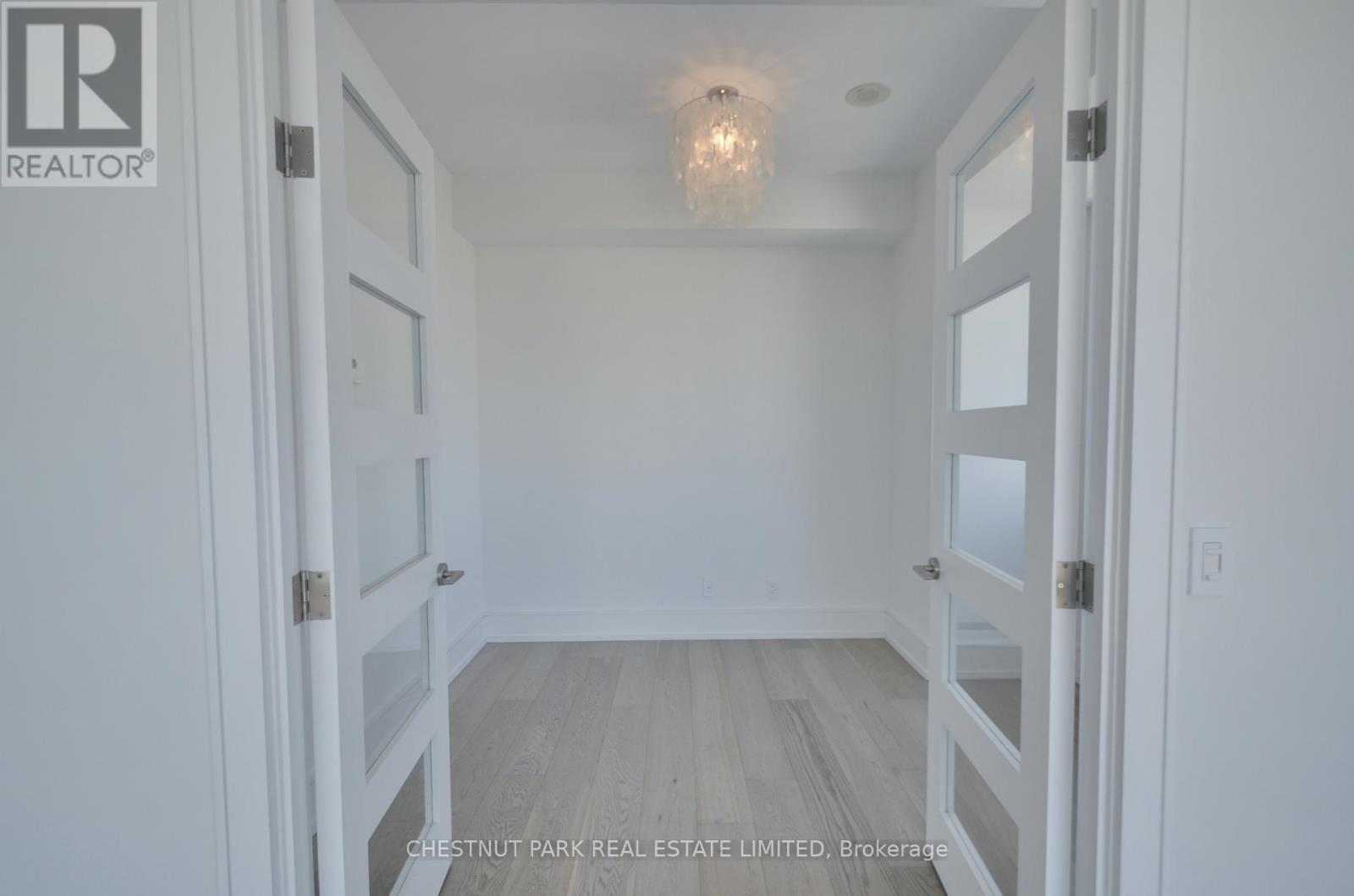 Photo 11 of Lph 06 90 Stadium Road, Toronto ON